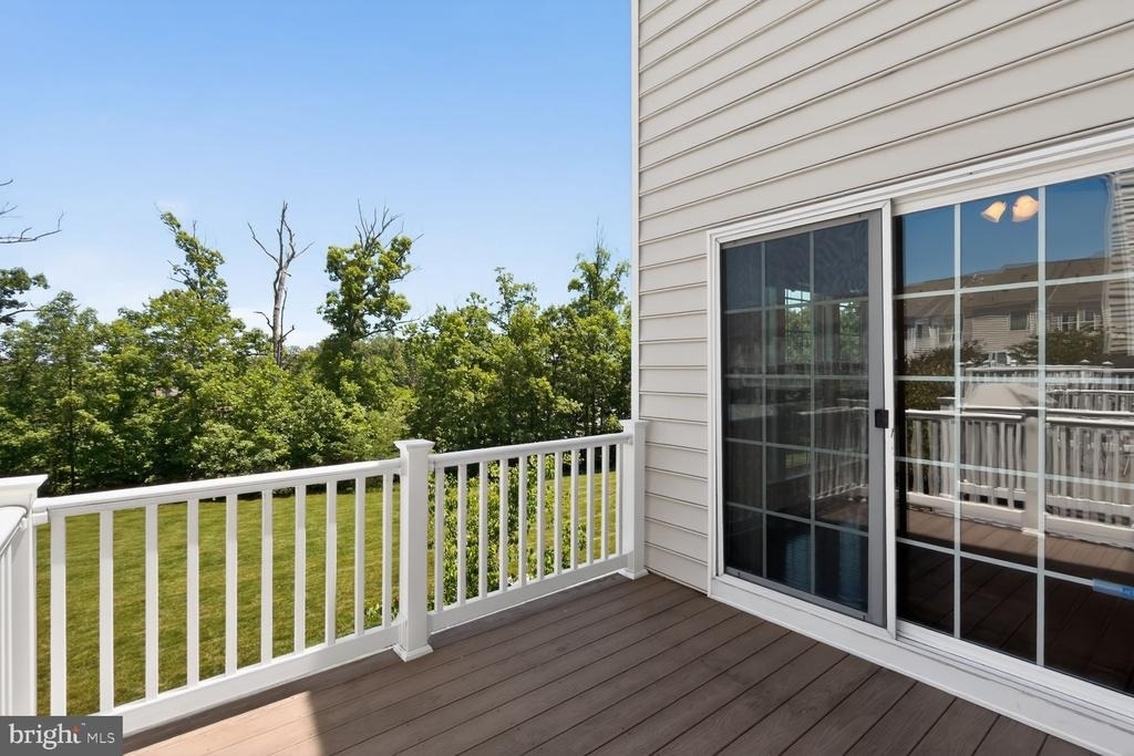 25450 Hopton House Terrace - Photo 2