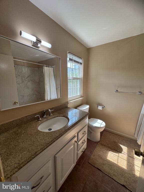 8610 Beekman Place - Photo 13
