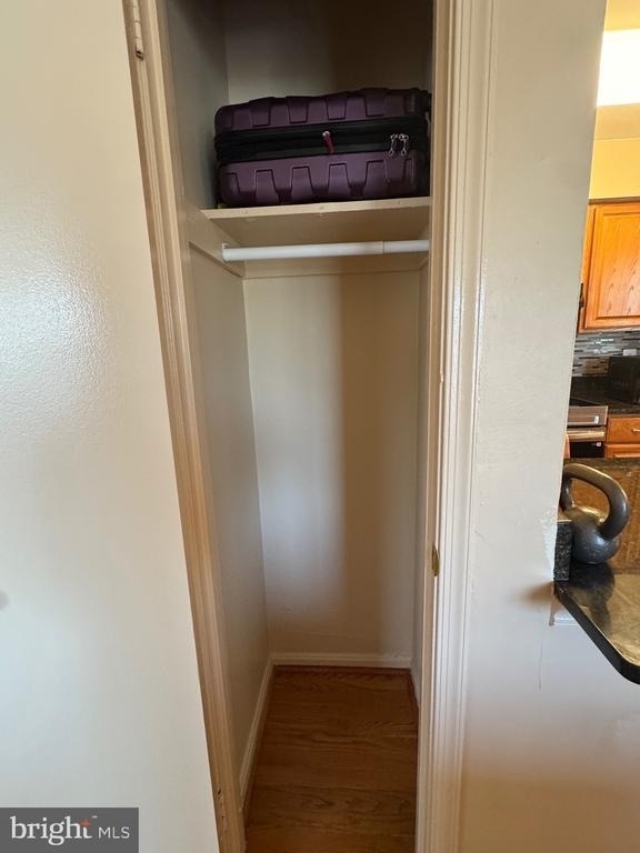8610 Beekman Place - Photo 18