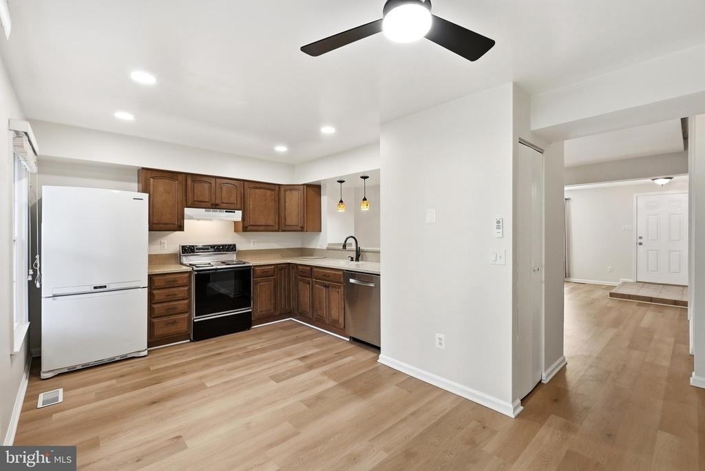 7691 Northern Oaks Court - Photo 12