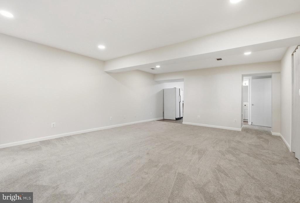 7691 Northern Oaks Court - Photo 35