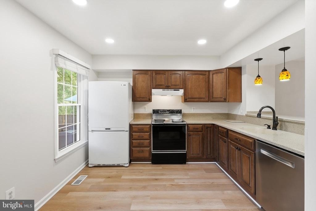 7691 Northern Oaks Court - Photo 13
