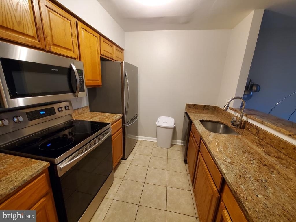 8036 Pantano Place - Photo 8