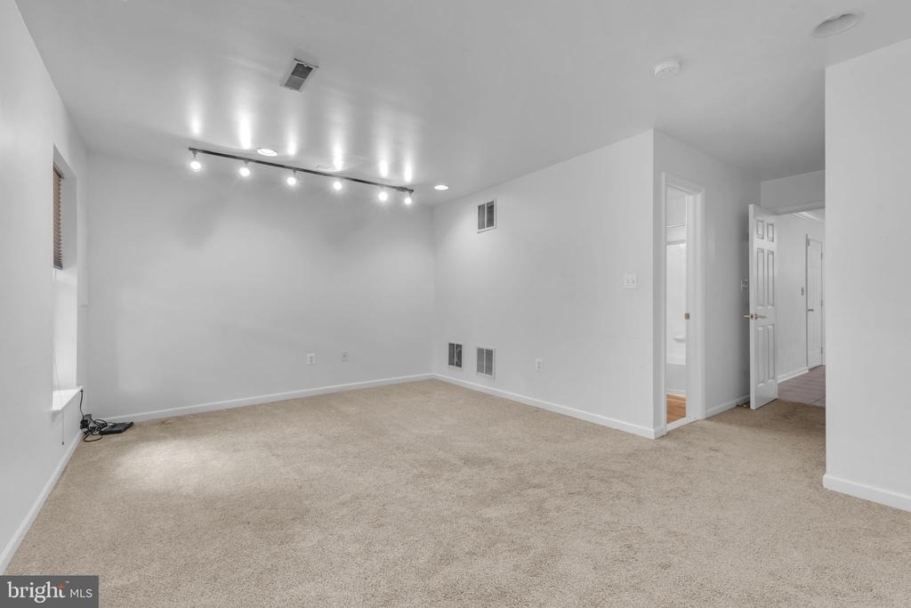 5937 Kirkcaldy Lane - Photo 6