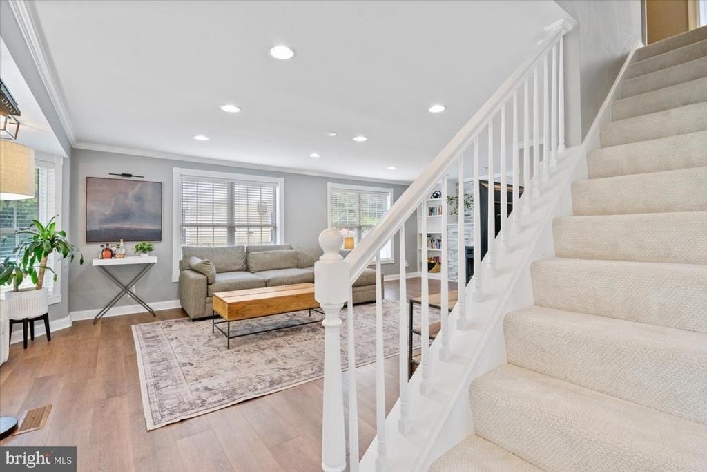 2819 Summerfield Road - Photo 4