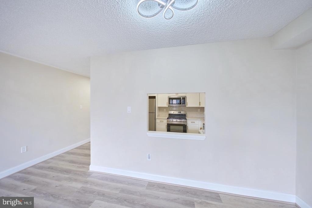 3701 S George Mason Drive - Photo 5
