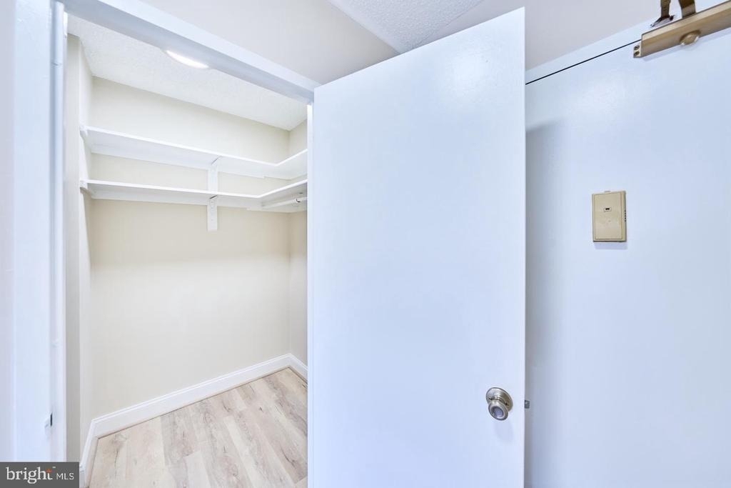 3701 S George Mason Drive - Photo 14