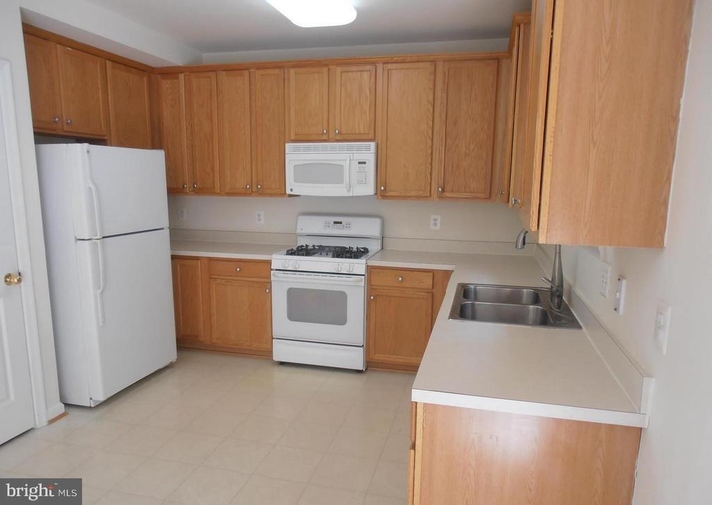 7556 Great Swan Court - Photo 1