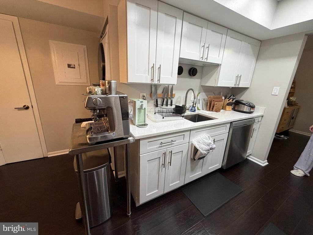 10222 Bushman Drive - Photo 15