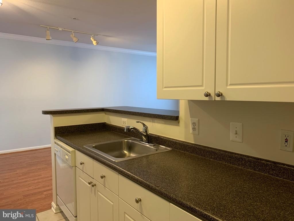 2791 Centerboro Drive - Photo 5
