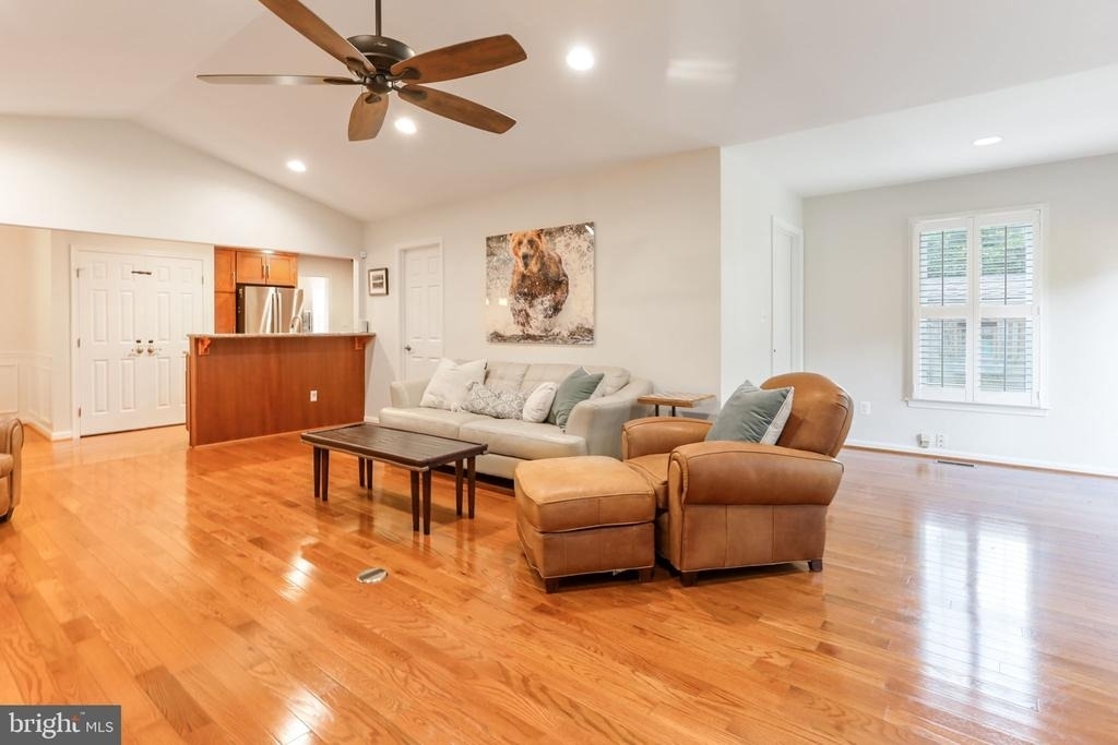 8011 Jackson Road - Photo 14