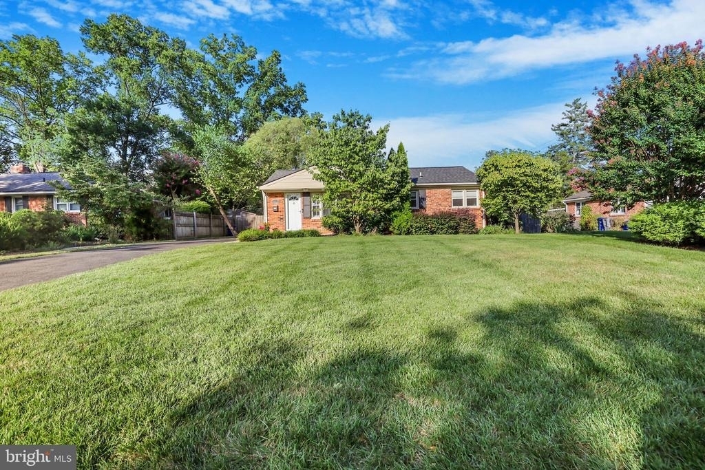 8011 Jackson Road - Photo 2