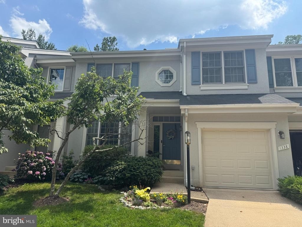1338 Park Garden Lane - Photo 0