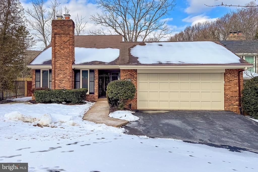 2804 Oakton Manor Court - Photo 0