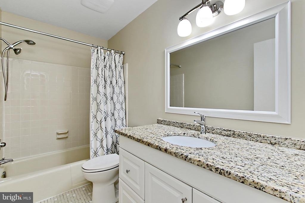 2804 Oakton Manor Court - Photo 30