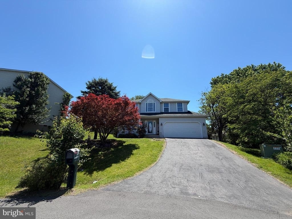 407 Tamarack Circle - Photo 0