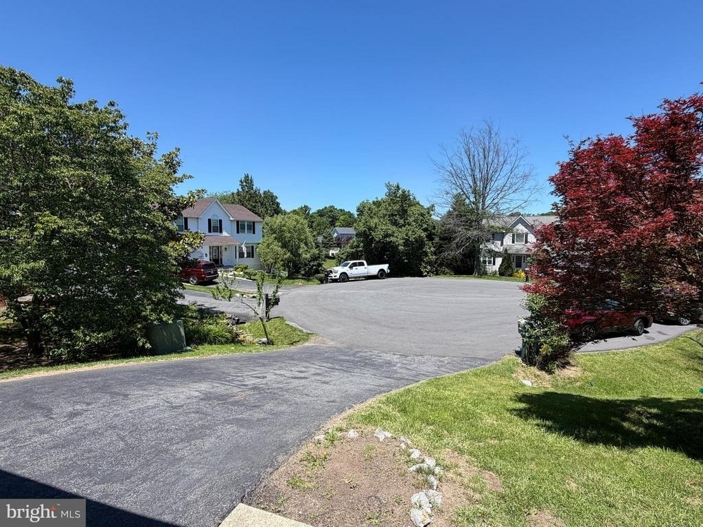 407 Tamarack Circle - Photo 2