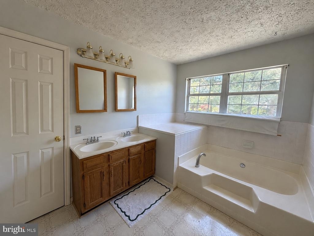 407 Tamarack Circle - Photo 22