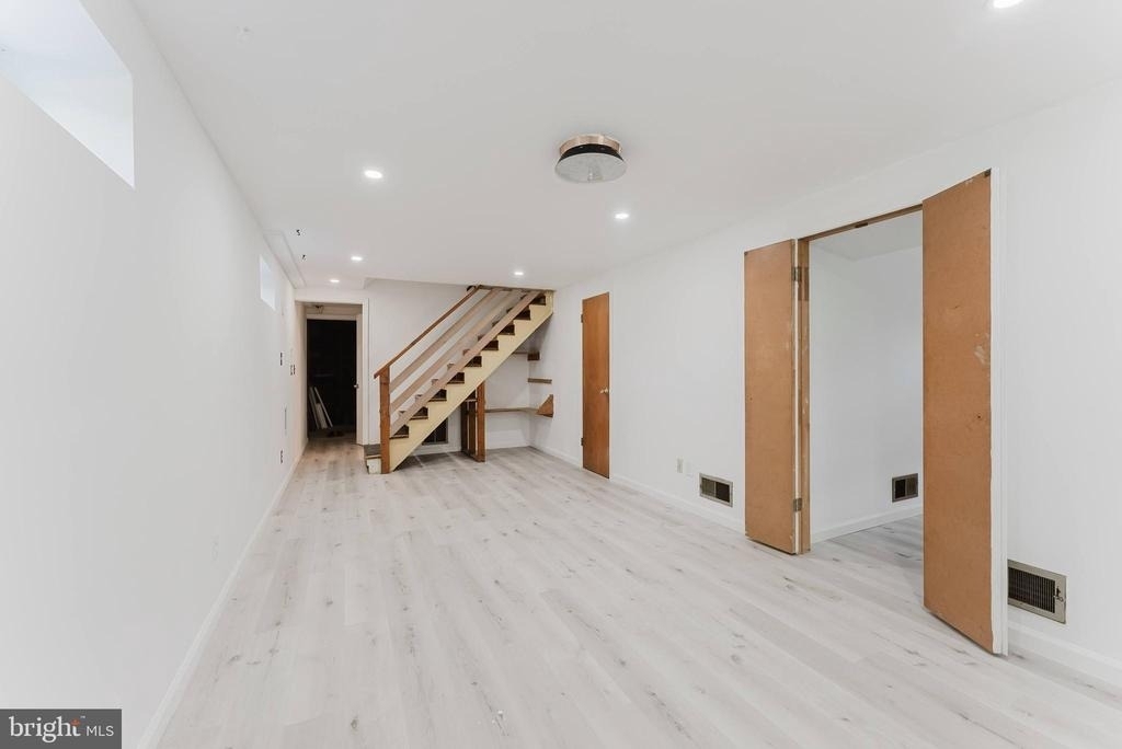 10914 Woodhaven Drive - Photo 16