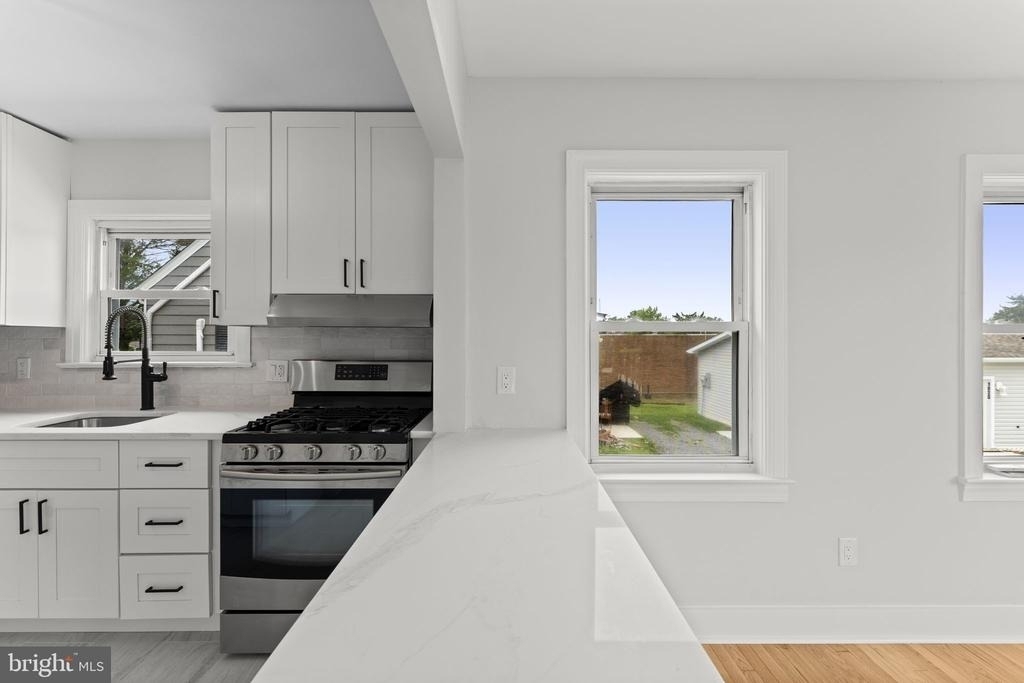 1818 Orange Road - Photo 22