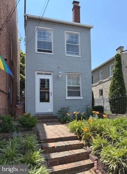 518 Gibbon Street - Photo 0