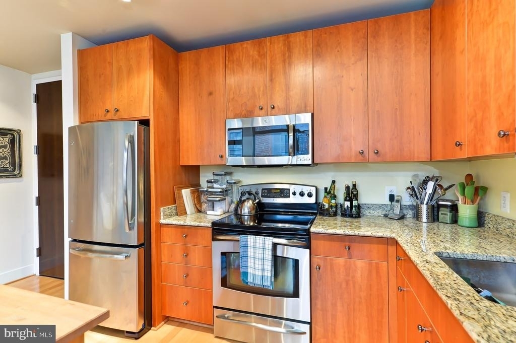 520 John Carlyle Street - Photo 9