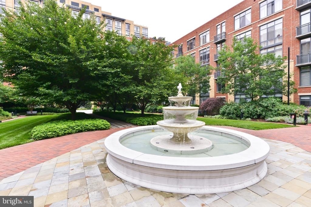 520 John Carlyle Street - Photo 23