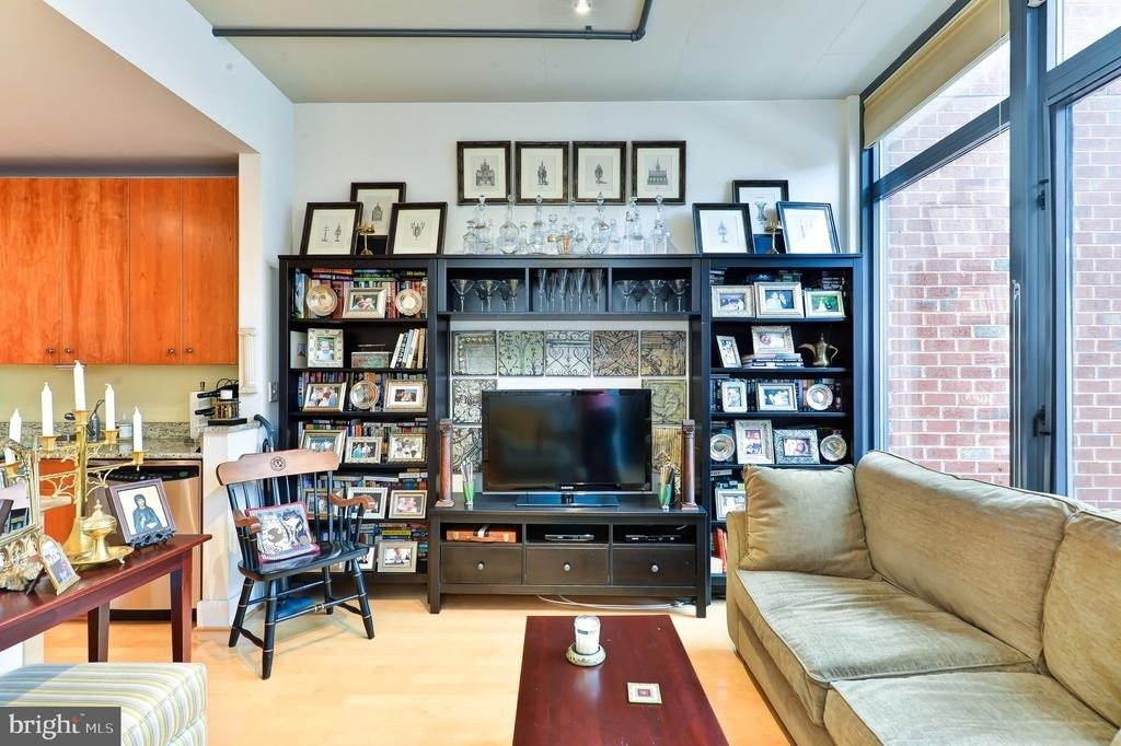 520 John Carlyle Street - Photo 6