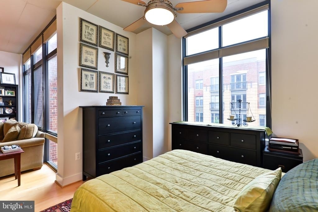 520 John Carlyle Street - Photo 16