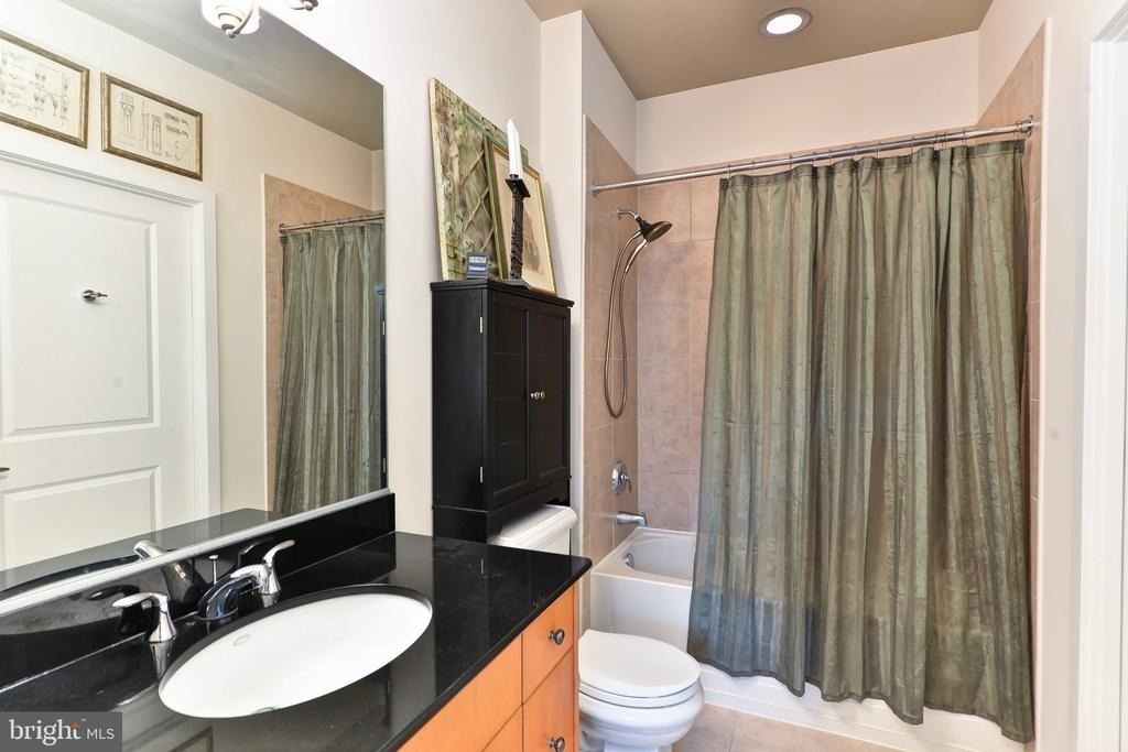 520 John Carlyle Street - Photo 20