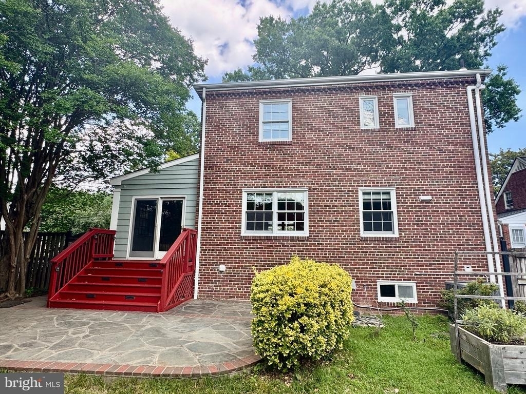 204 S Irving Street - Photo 22
