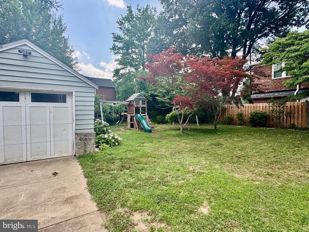 204 S Irving Street - Photo 24
