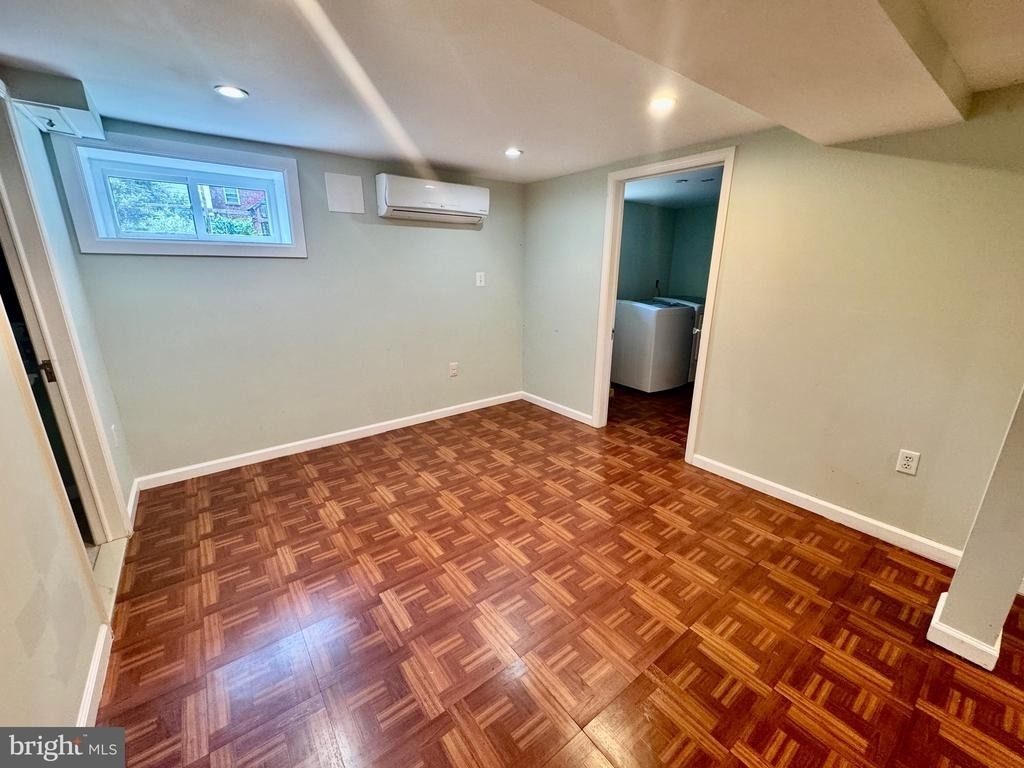 204 S Irving Street - Photo 16