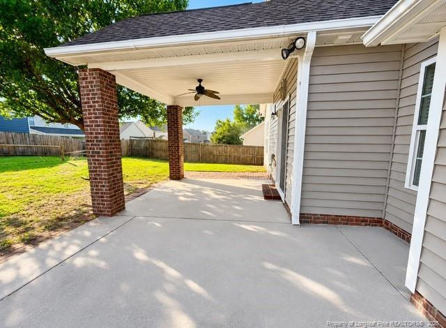 1529 Seabiscuit Drive - Photo 2