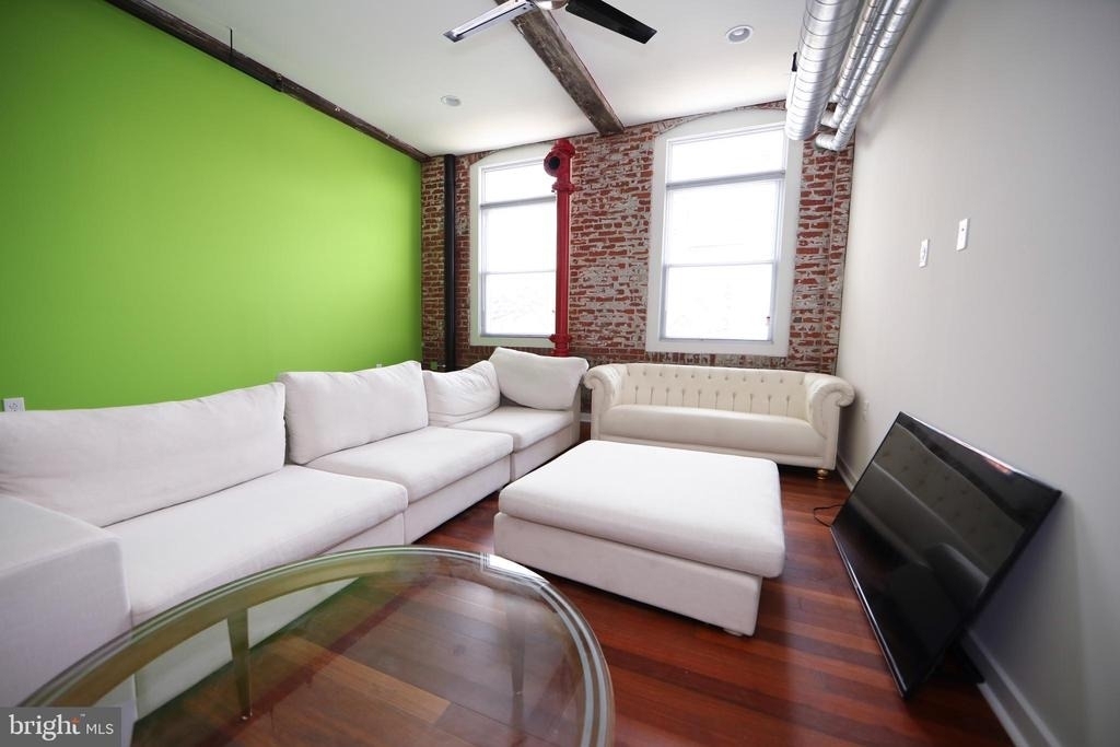 3450 J Street - Photo 2