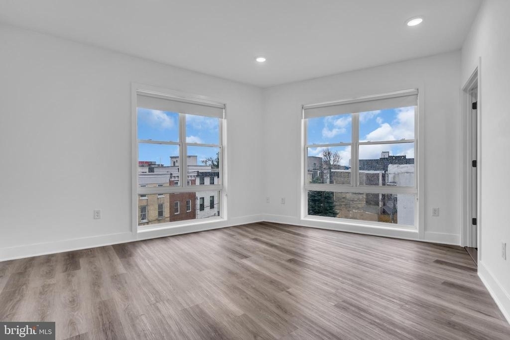 330 Cecil B Moore Avenue - Photo 8