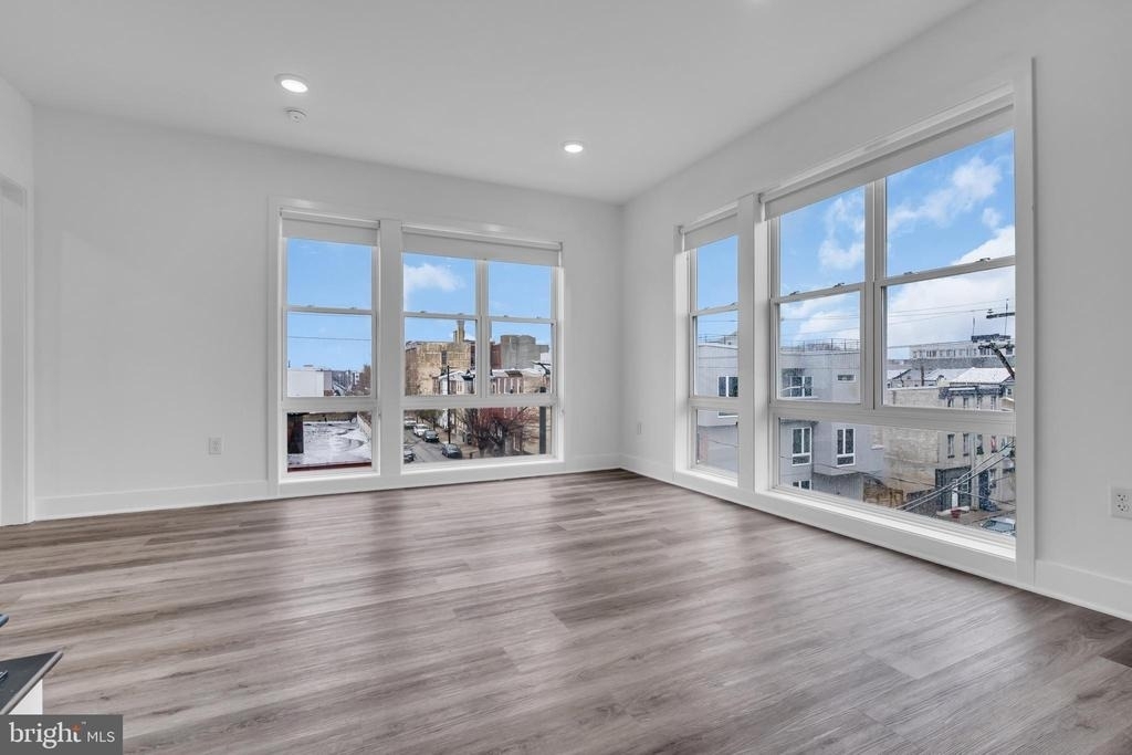330 Cecil B Moore Avenue - Photo 6
