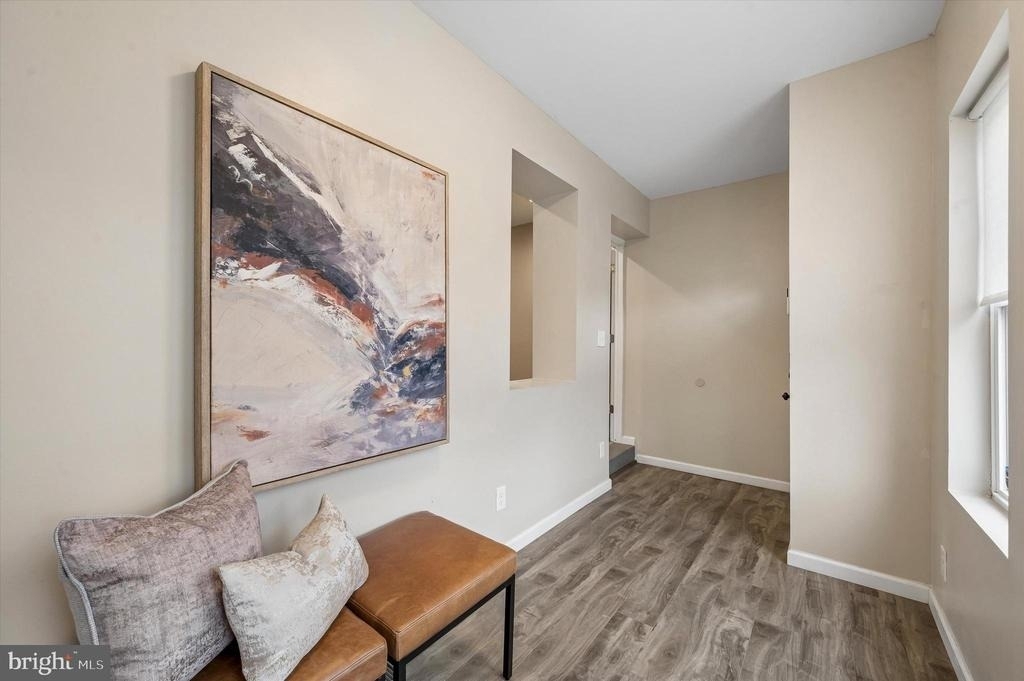 743 S 52nd Street - Photo 3