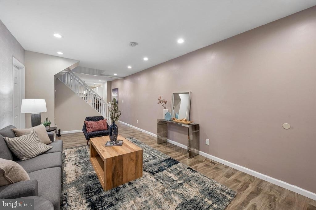 743 S 52nd Street - Photo 5