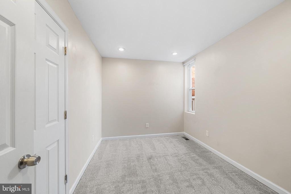 743 S 52nd Street - Photo 21