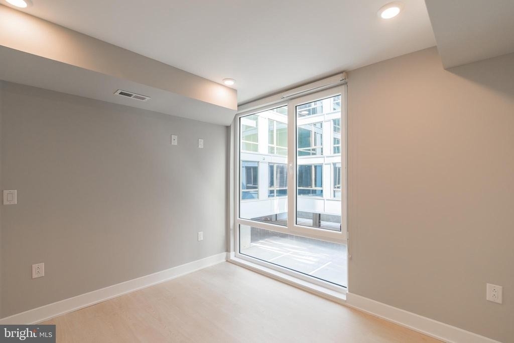 6604 Ridge Avenue - Photo 6