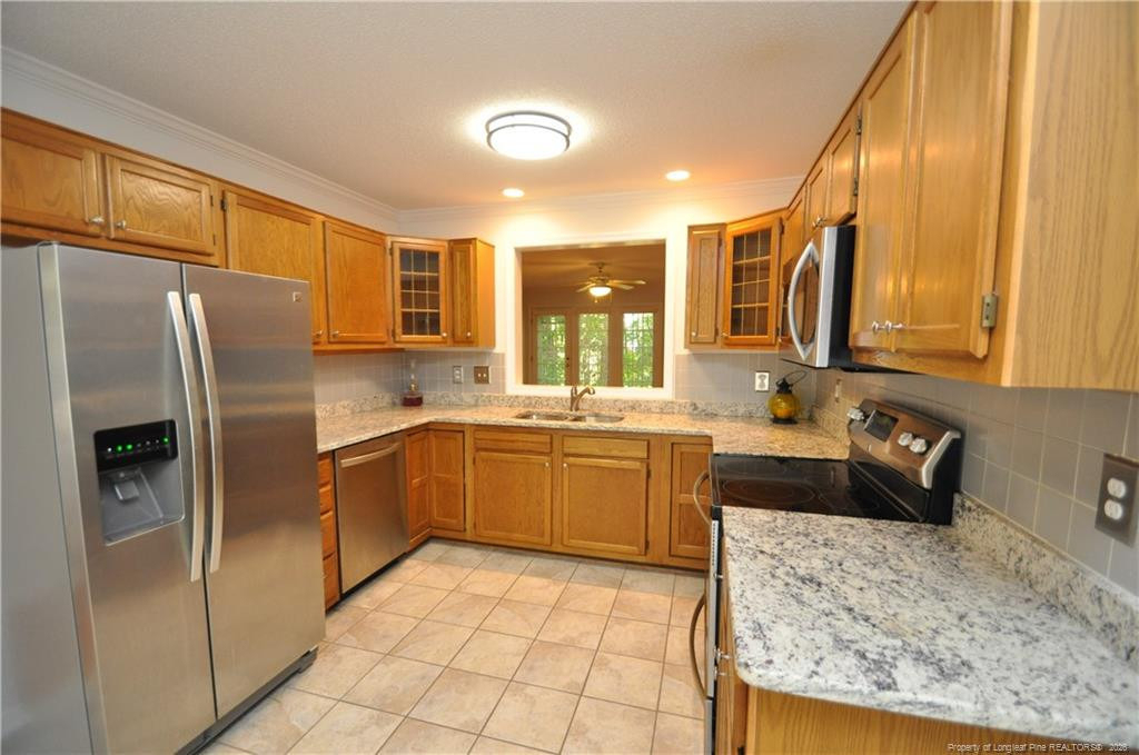 240 Beechtree Drive - Photo 4