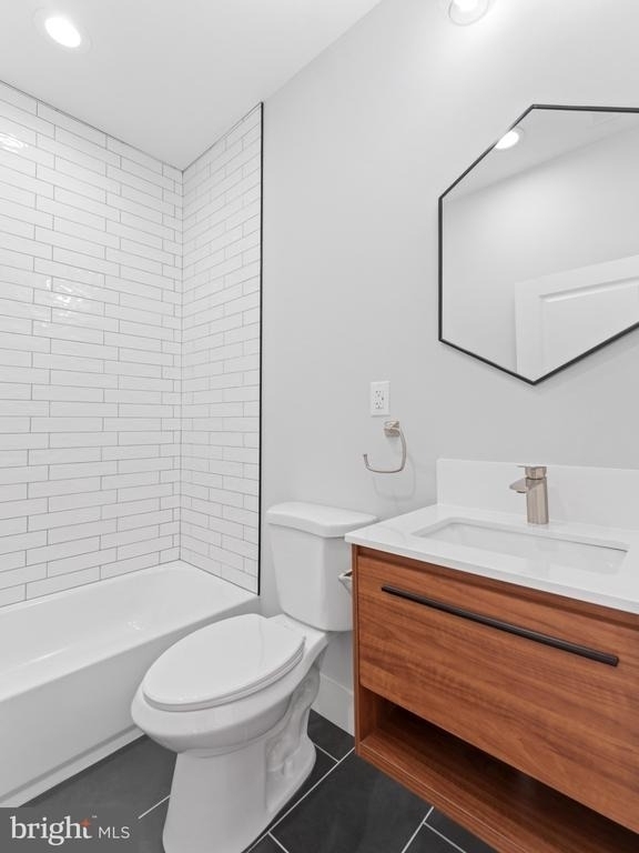 6442 Lansdowne Avenue - Photo 7