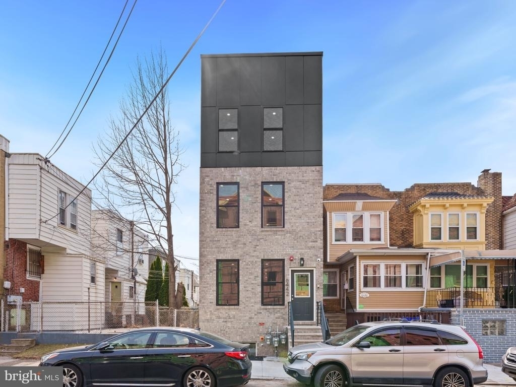 6442 Lansdowne Avenue - Photo 1