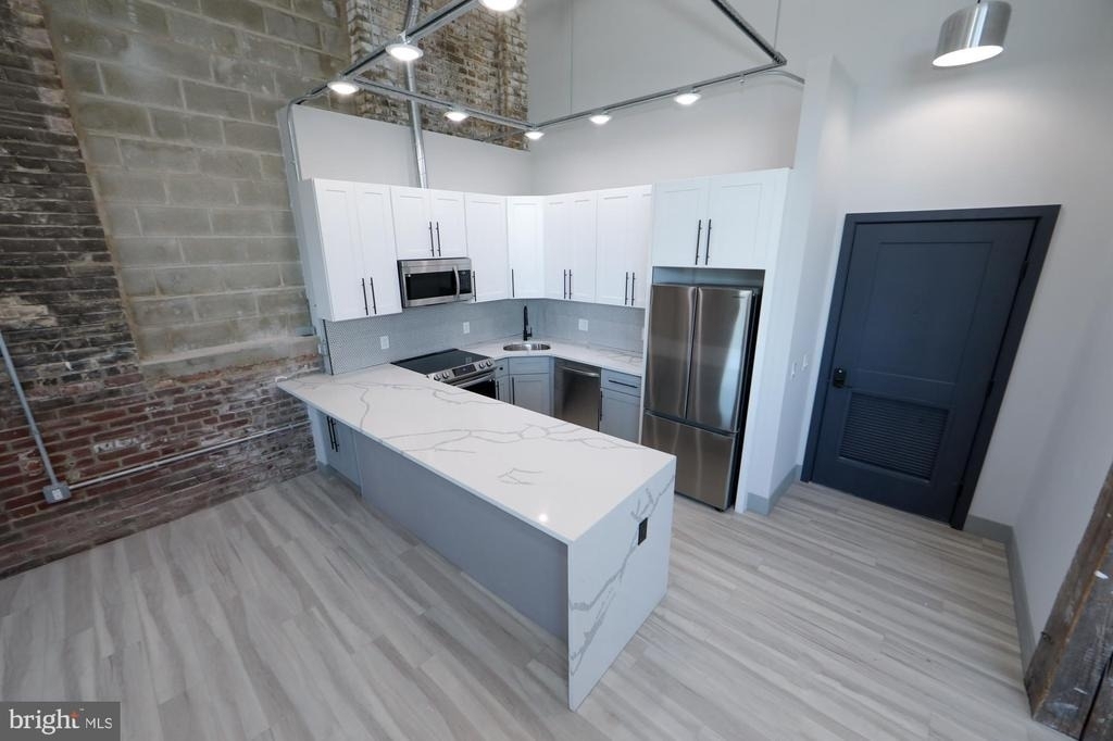 1810 E Venango Street - Photo 6
