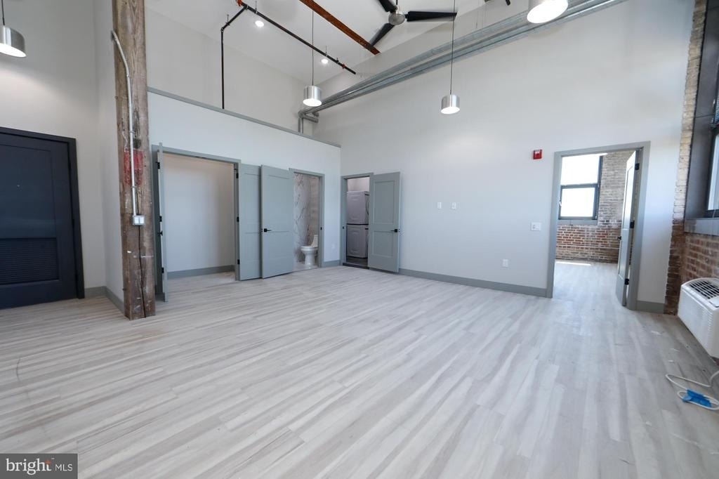 1810 E Venango Street - Photo 8