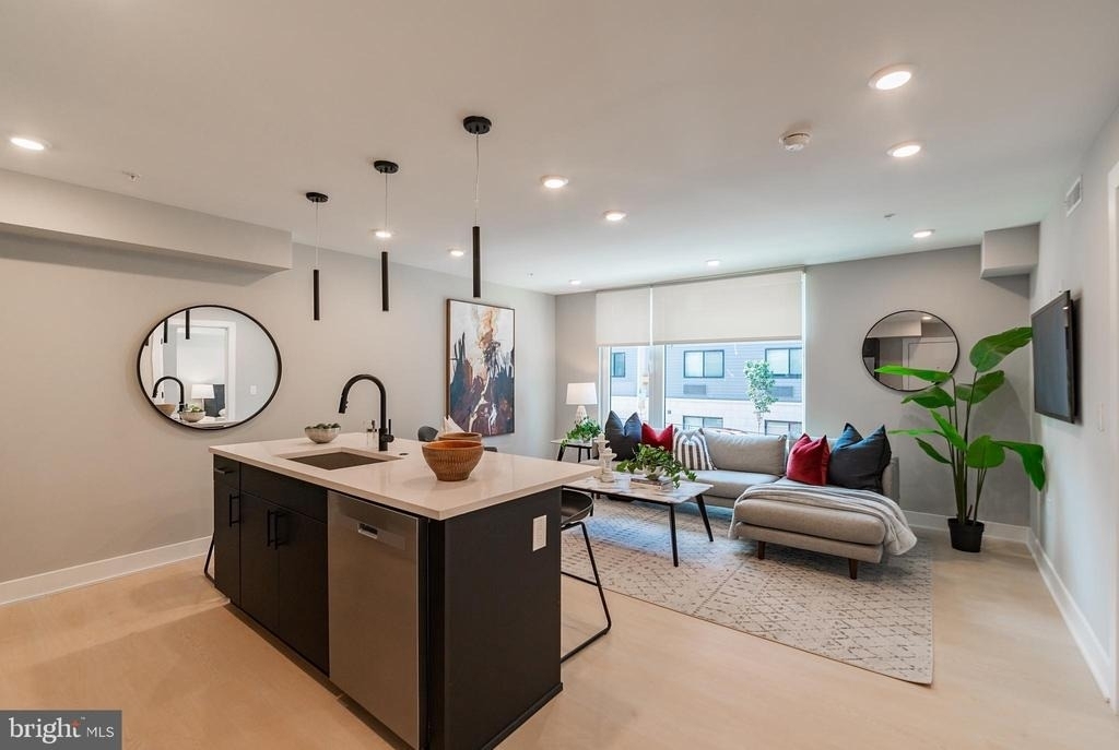 6604 Ridge Avenue - Photo 4