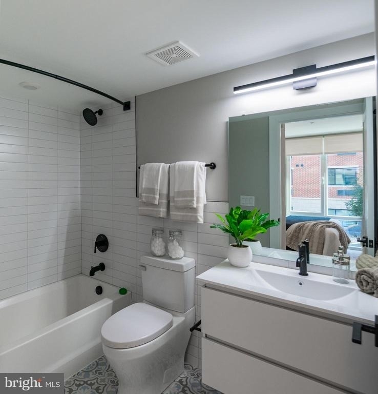 6604 Ridge Avenue - Photo 10