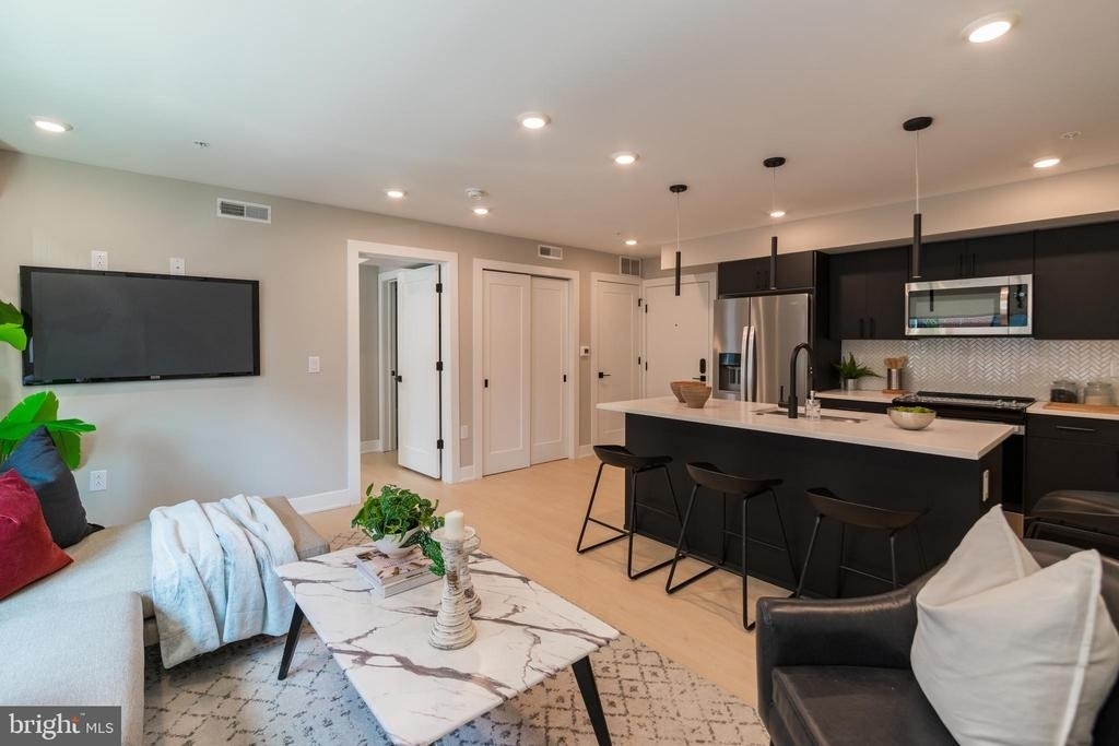 6604 Ridge Avenue - Photo 2