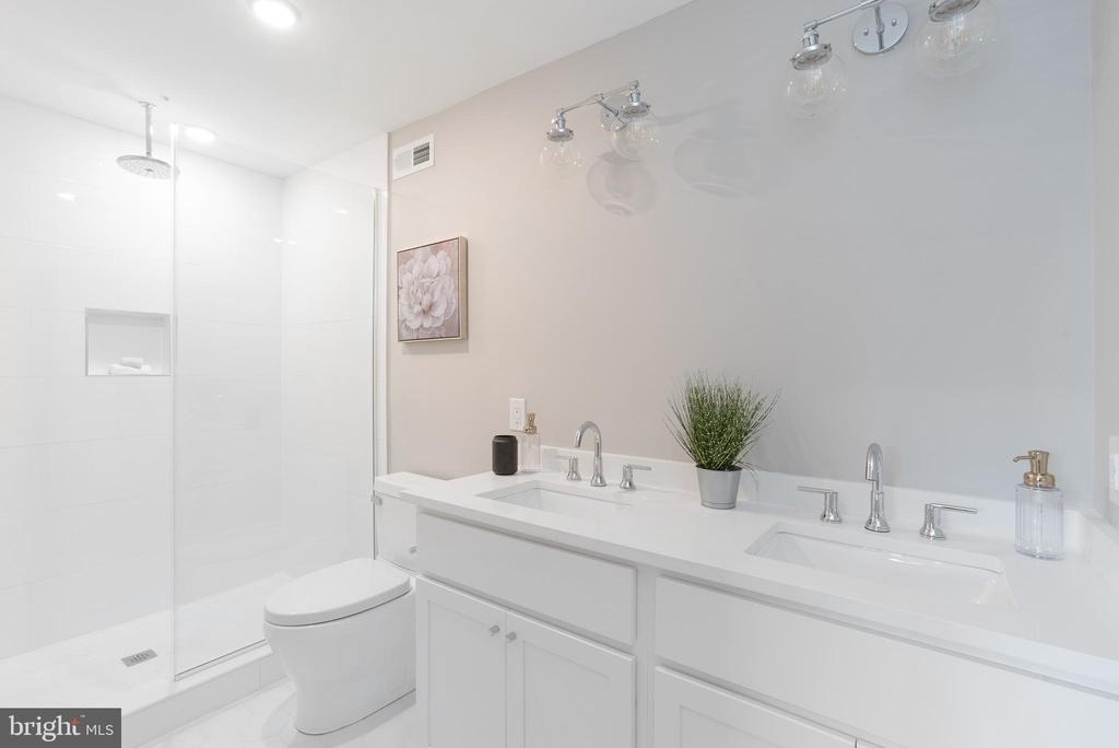1513 Ridge Avenue - Photo 17